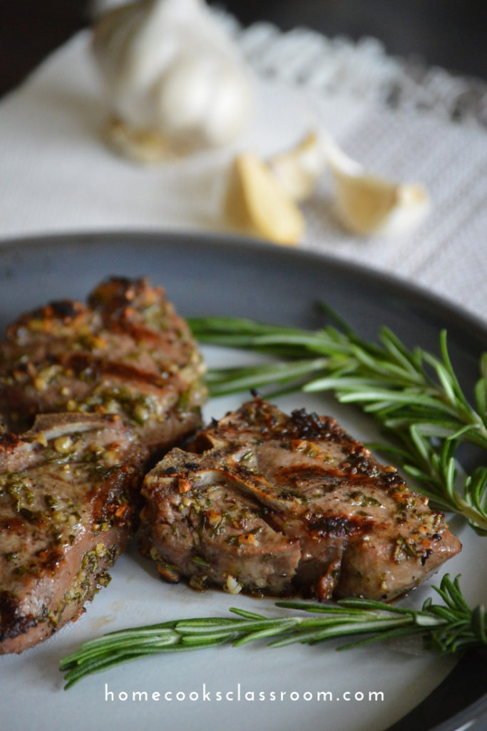 The pintrest image for garlic herb lamb chops