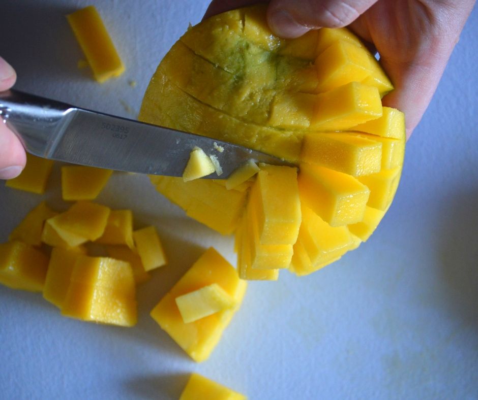 the cut up mango