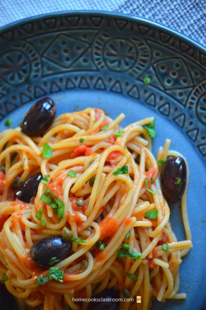 another shot of the spaghetti alla putanesca