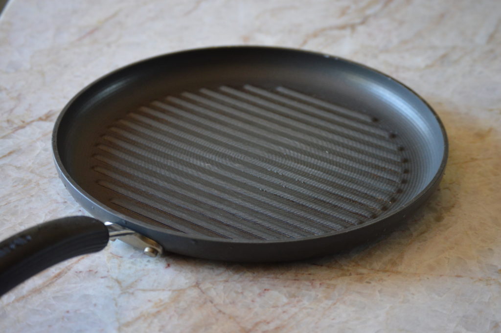 skillet with grill lines