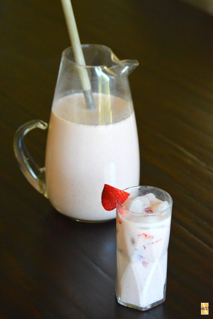 another shot of the strawberry horchata