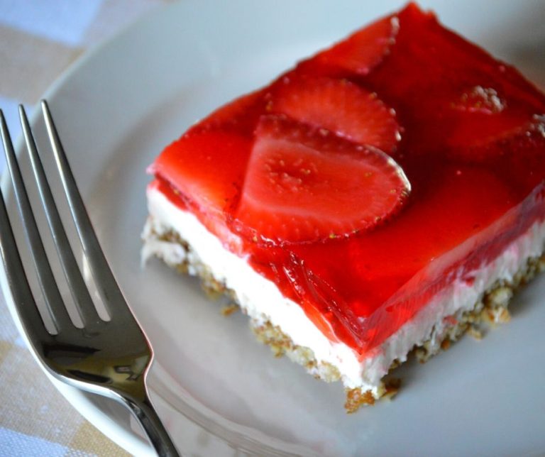 Pretzel Salad (Strawberry) - Recipes - Home Cooks Classroom