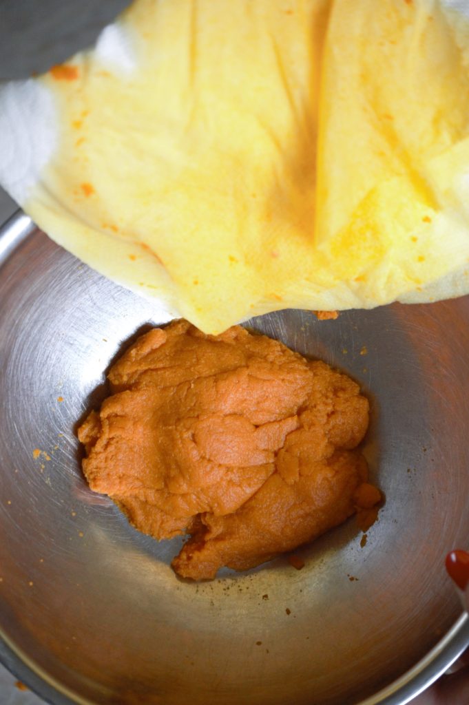 blotting the pumpkin puree