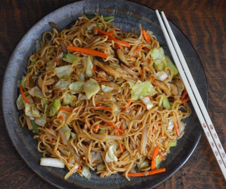 Yakisoba - Japanese Recipes - Home Cooks Classroom