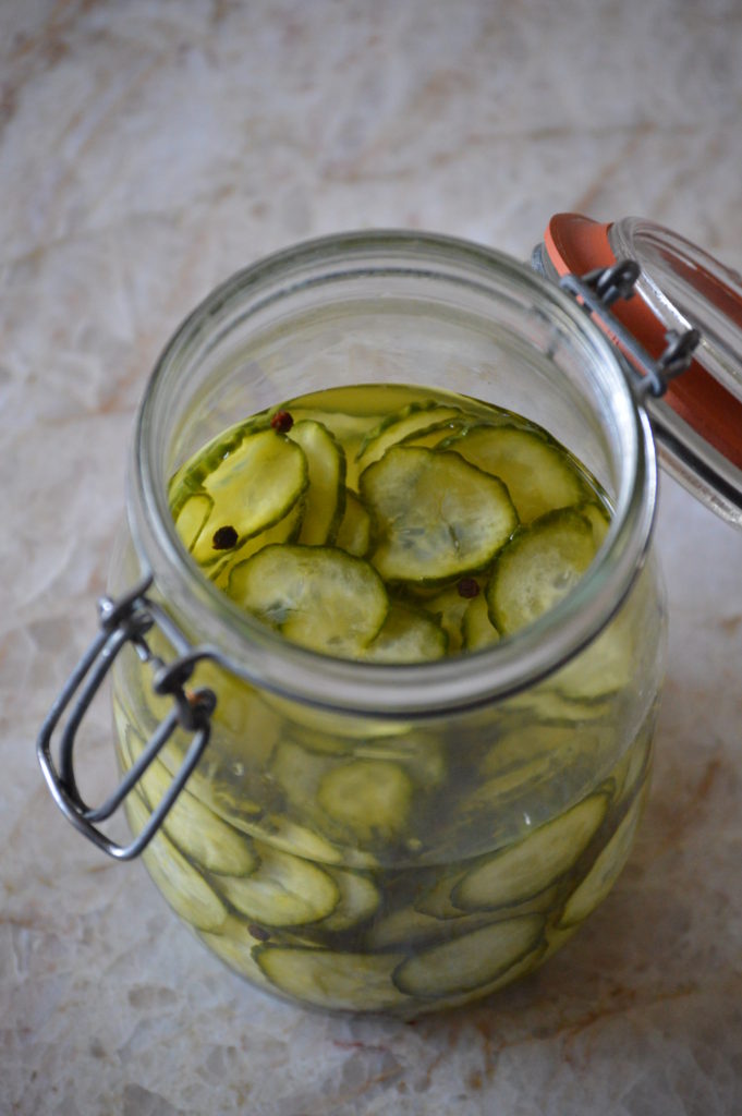 a jar of the finished agurkesalat