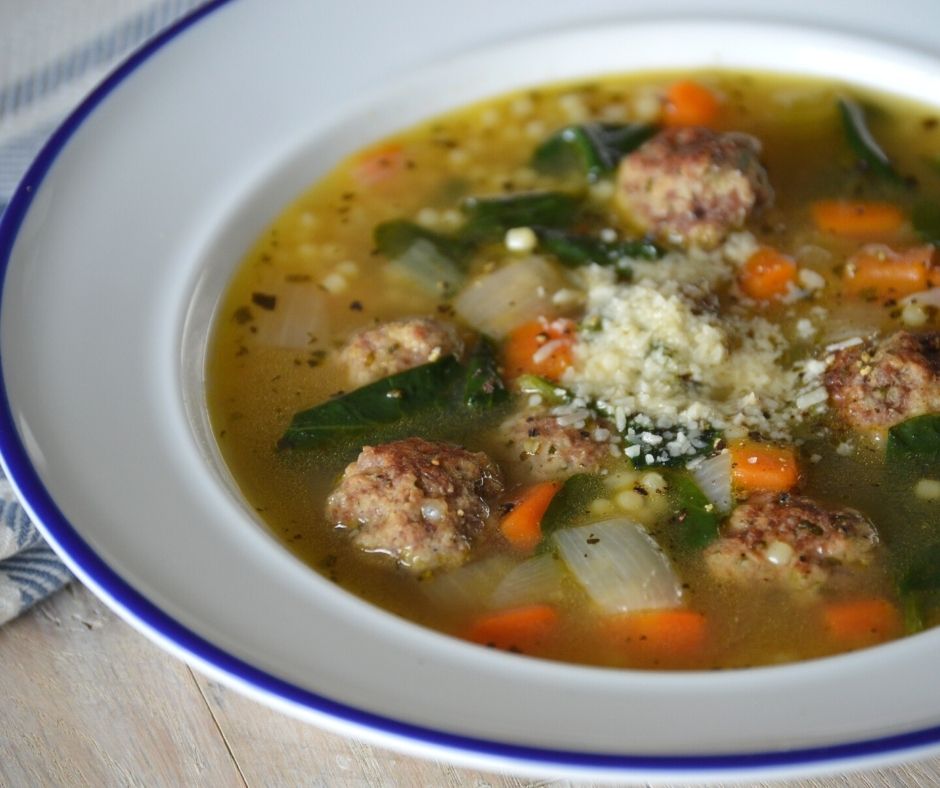 A bowl of Italian wedding soup