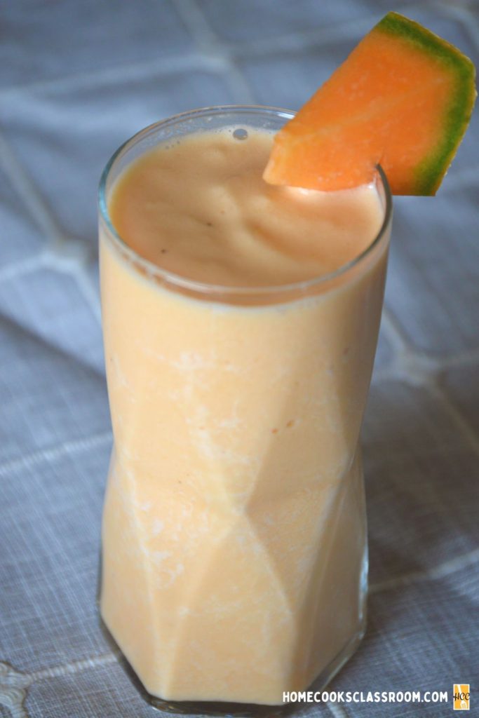 another picture of the banana cantaloupe smoothie