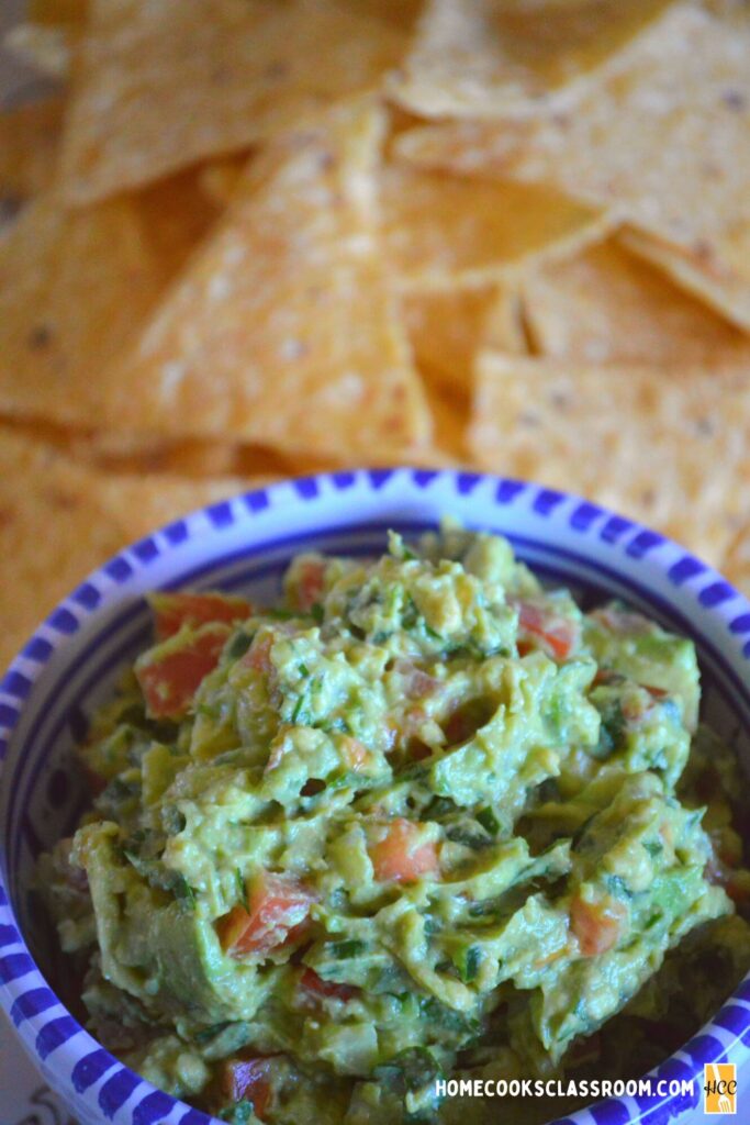 a shot of the finished guacamole