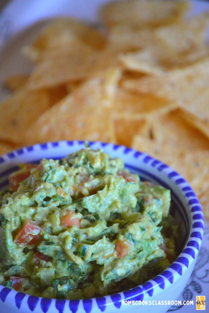 some guac in a bowl