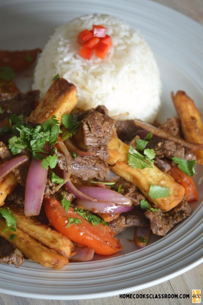 another shot of the finished lomo saltado